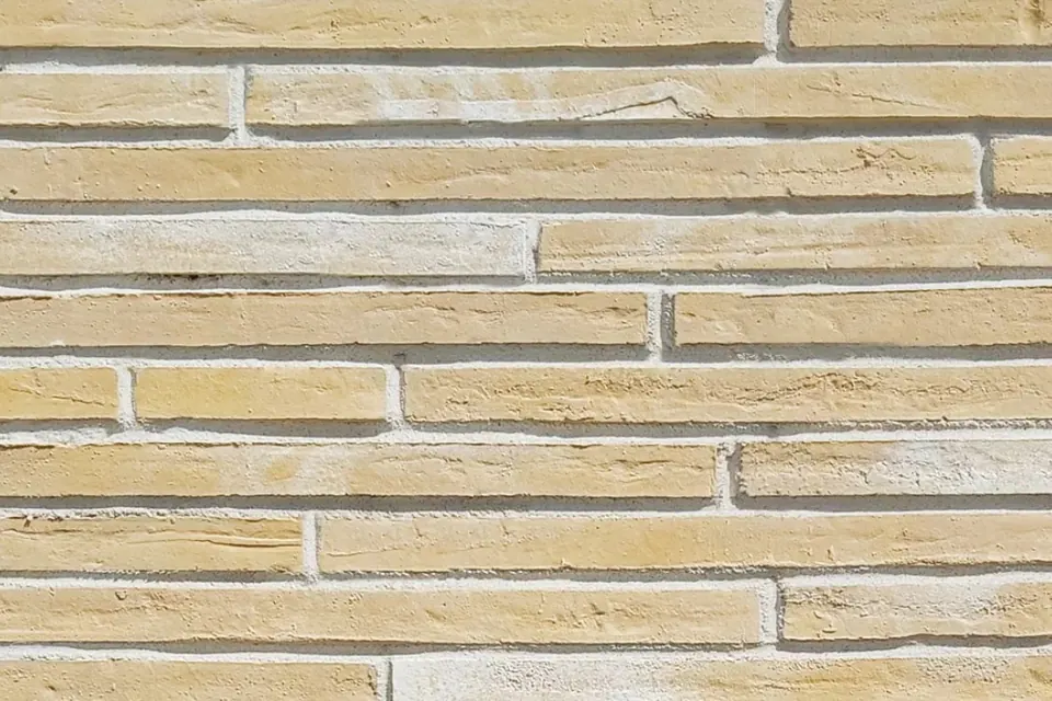 Modena Dorato langformaten, warm goudgeel zandtint